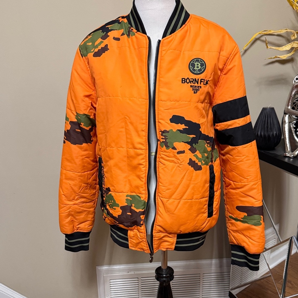 Born Fly Men's Orange Camo Reversible Bomber Jacket Size M pre-owned.